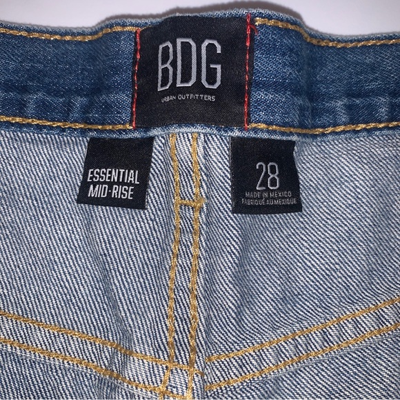 BDG Mid Rise Cheeky Distressed Denim Cut Off Jean Shorts Size 28 - Picture 7 of 8